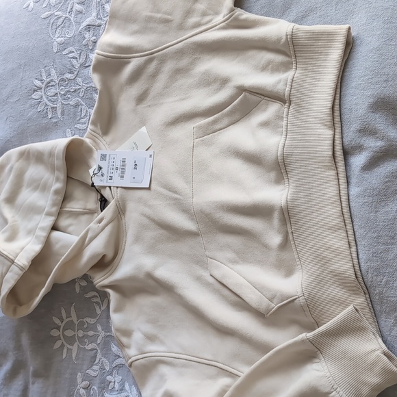 NWT Zara Cropped Sweatshirt - Picture 3 of 6